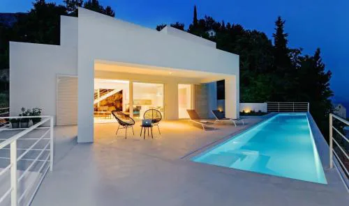 Villa V - private pool, special location & surroundings