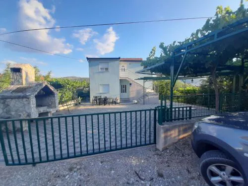 Apartments Gunja