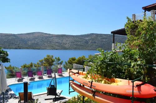 Seaside Villa Lara Mit Beheiztem Swimmingpool
