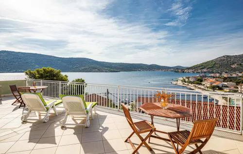 Seaview apartments
