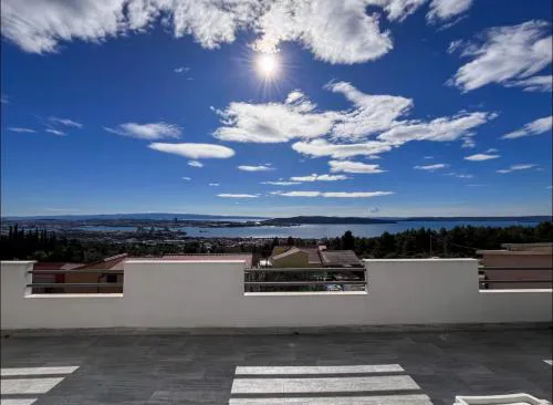 Beautiful duplex apartment with view