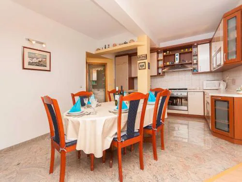 Apartment Brajki-Three Bedroom Apartment with Balcony and Sea View