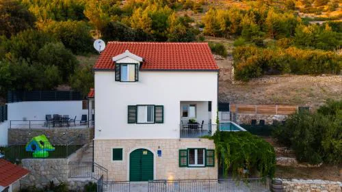 Holiday house Sanda - Oasis of peace