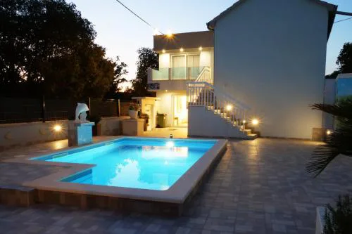 Family friendly house with a swimming pool Vinovac, Zagora - 22041