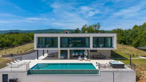 Villa Hillside Gem heated pool,HotTub,Billiard