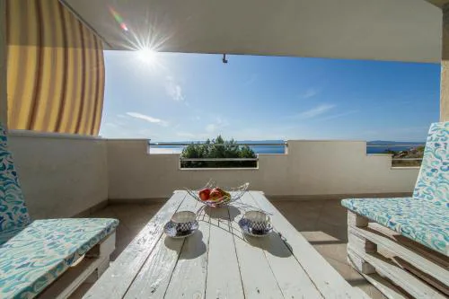 Apartment Luni