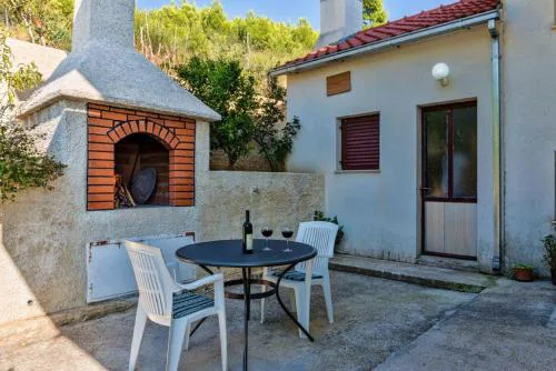 Apartment Tafra 2