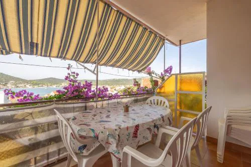 Apartment Frane