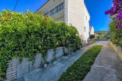 Apartments Mar