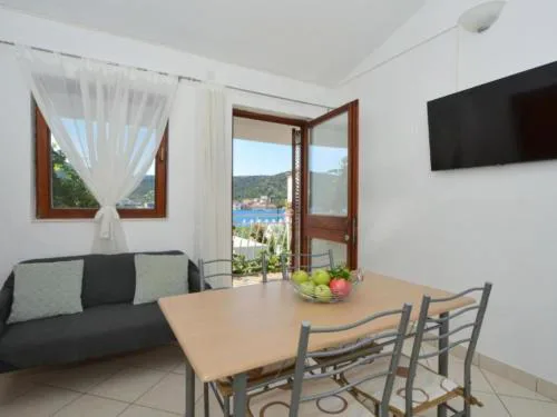 Apartments Nina - Two Bedroom Apartment with Balcony A3