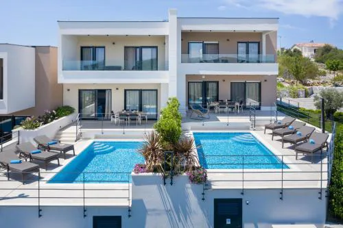 Family friendly house with a swimming pool Vinisce, Trogir - 22073