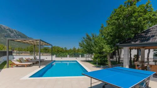 Villa Petar Zagvozd - Makarska by Villas Guide