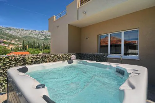 Apartment Relax with Jacuzzi Split Area
