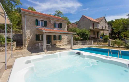 Amazing Home In Bajagic
