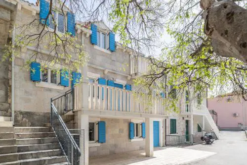 Noemia House