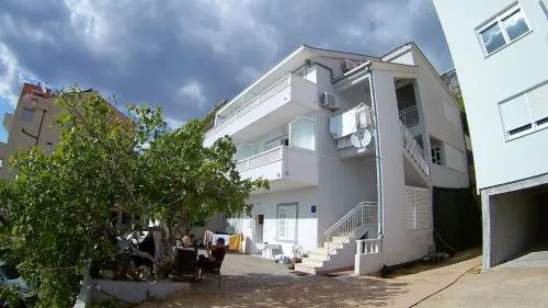 Villa MANDA