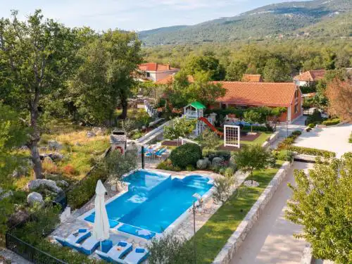 Holiday Home Villa Dalmatica moderna by Interhome