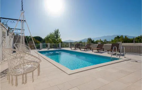 Awesome Home In Cista Provo