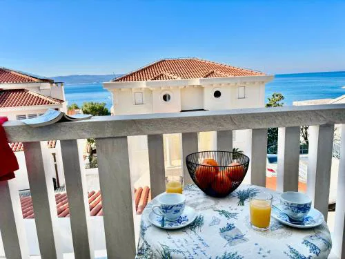 Apartment Luce with sea view and balcony in Brela