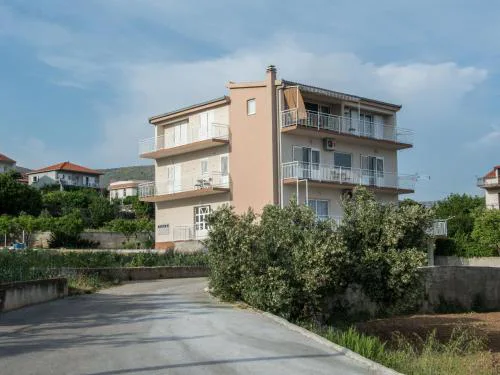 Seaside Getaway in Seget Donji