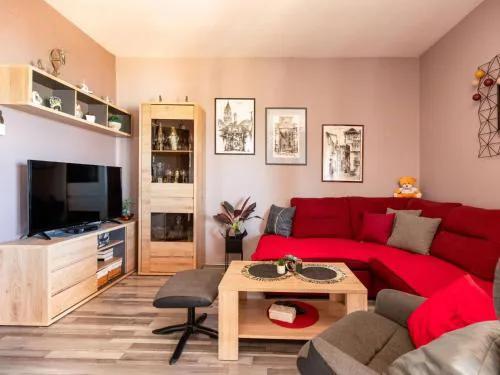 Three Bedroom Apartment with Terrace and Sea View