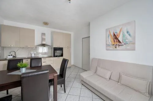 Apartment in Duce with sea view, terrace, air conditioning, WiFi 3423-3