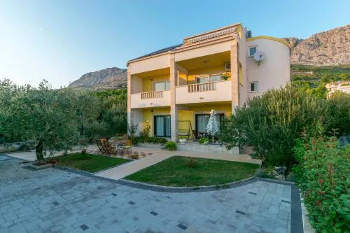 Apartments Tonci