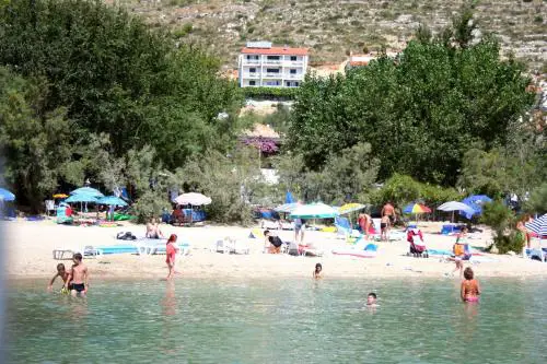 Apartments with parking space Duce, Omis - 7532