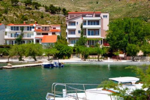 Duplex Apartment for 10 persons - Beach House Ana
