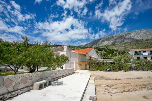 Family friendly seaside apartments Duce, Omis - 8668