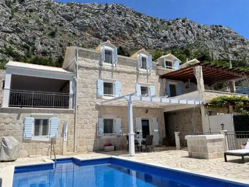 Villa Nareste