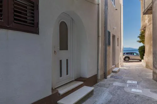 Apartments by the sea Igrane, Makarska - 23620