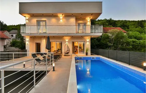 Gorgeous Home In Glavina Donja