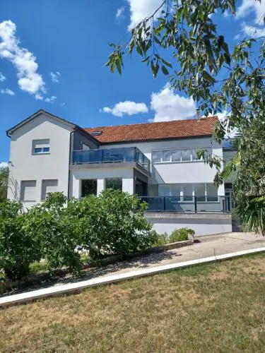 Villa Wild Rose