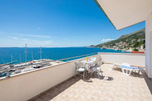 Amalia Beach Apartment