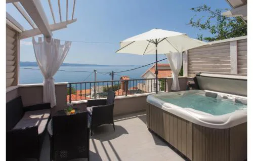 Three-Bedroom Holiday Home In Suhi Potok