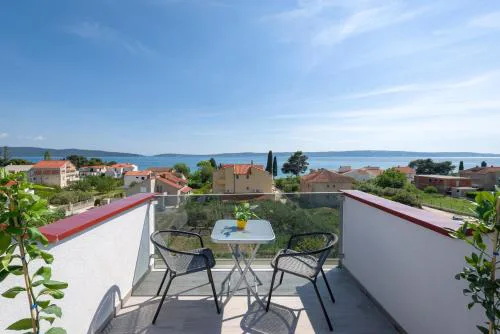 Apartments Kapo
