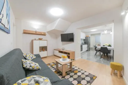 Apartmani Mara