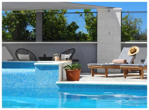 VILLA WHITE ROSE Kaštela