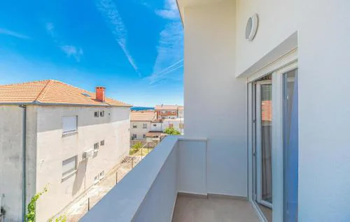 2 Bedroom Nice Apartment In Kastel Novi