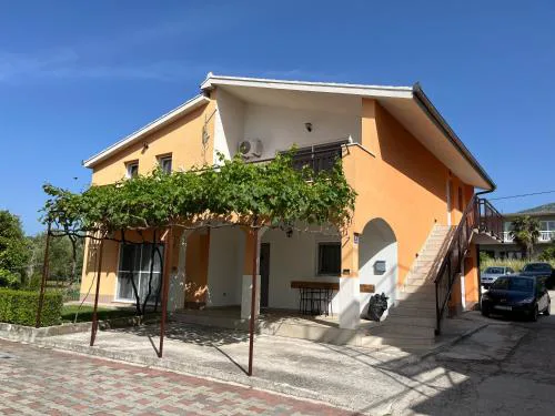Family house Antonio