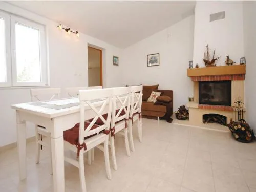 Picturesque Escape Holiday Home with Pool and Sauna - Four Bedroom Holiday Home with Sauna and Pool