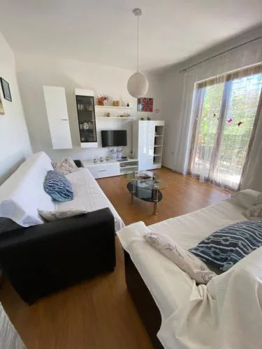 Spacious And Bright Two Bedroom Apartment With Outdoor Area