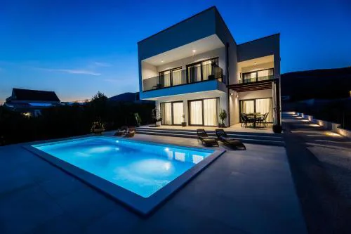 Villa Seascape with private pool