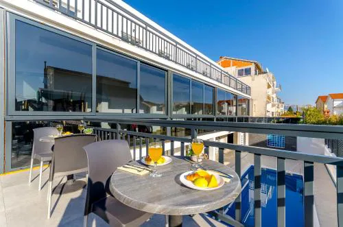 All Saints Suites B&B Kastela