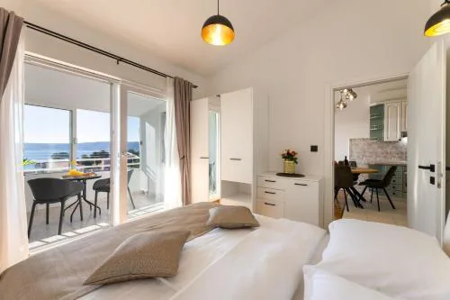 Apartment with a sea view