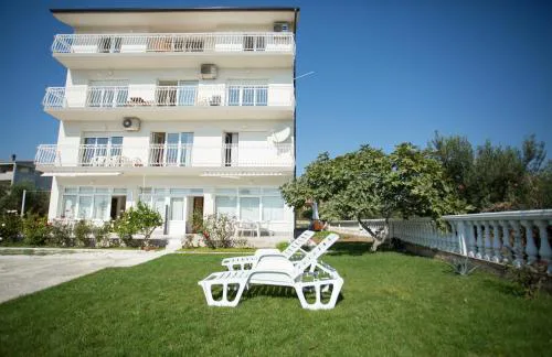 Beach Studio Apartment Ivana