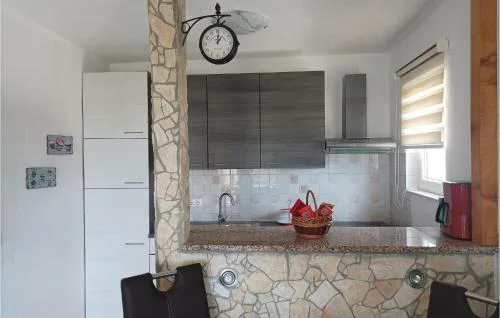 Lovely Home In Kastel Stafilic