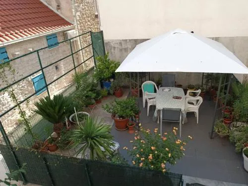 Studio Apartments Stela