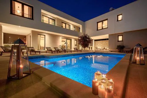 Luxury villa Adris with heated pool, Gym, sauna - Split